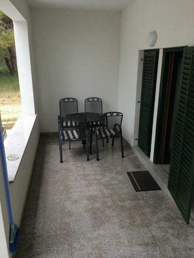 Apartmani Paklenica Starigrad Paklenica Bagian luar foto