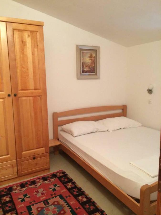 Apartmani Paklenica Starigrad Paklenica Bagian luar foto